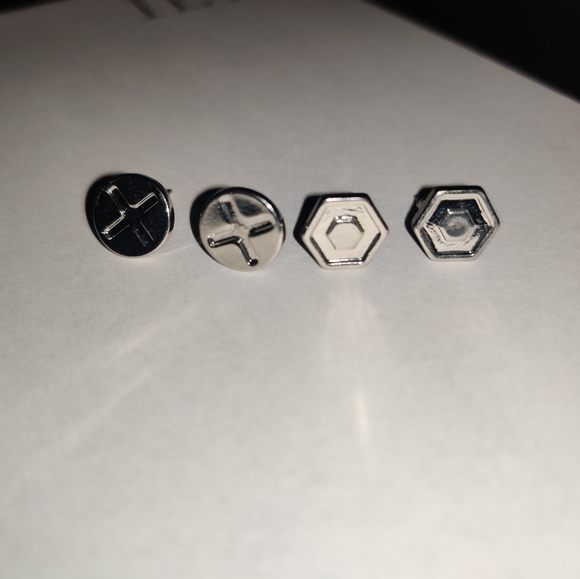 Screwdriver head Earrings - Picture 2 of 3